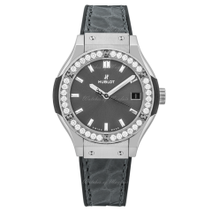 581.NX.7071.LR.1104 Hublot Classic Fusion Racing Grey Titanium Diamonds