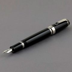 MB25110 | Montblanc Boheme Noir Fountain Pen. Buy Online