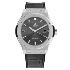 Hublot Classic Fusion Titanium Racing Grey 42 mm 542.NX.7071.LR